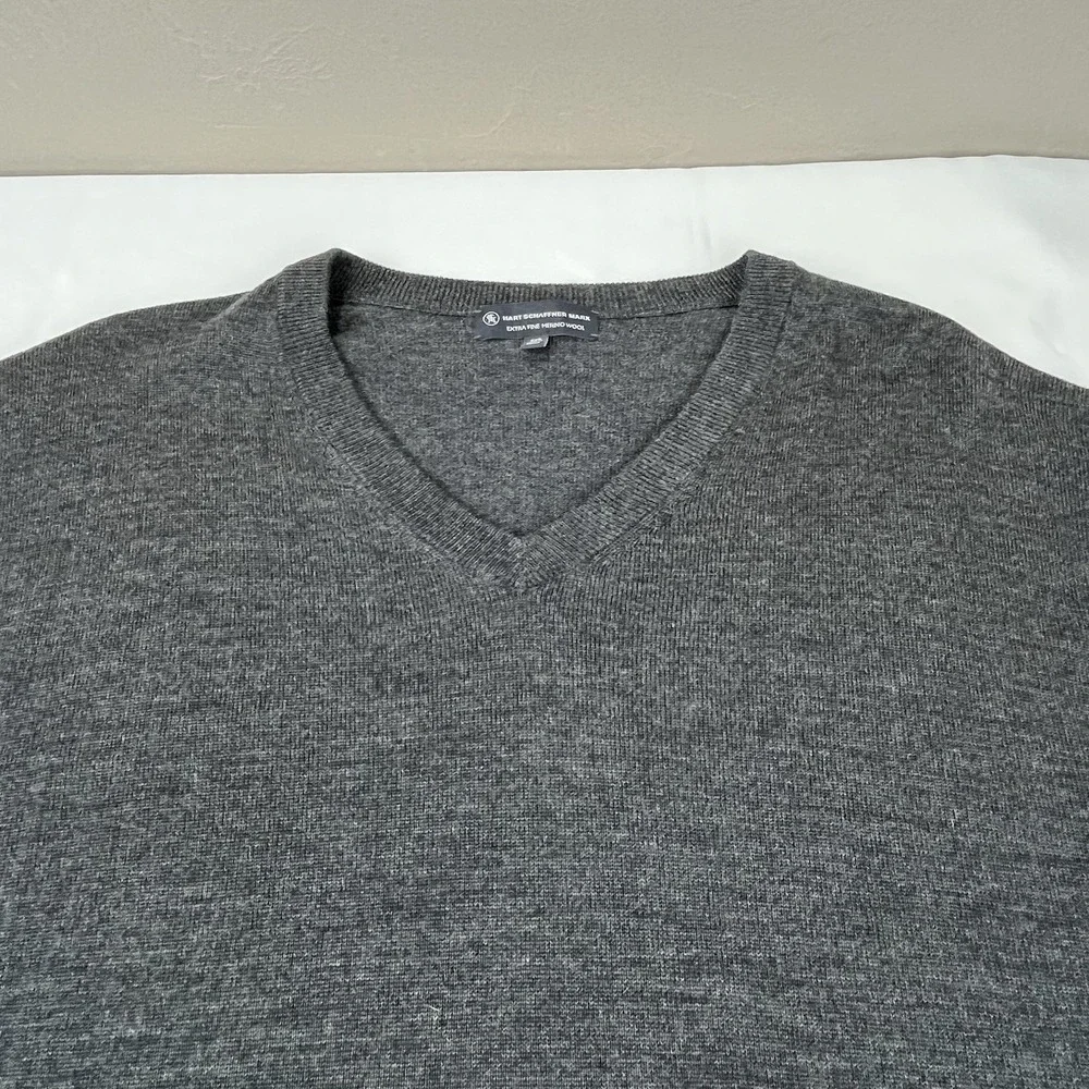 Men's Big & Tall Hart Schaffner Marx Extra Fine Merino Wool‎ V-Neck Sweater 2XB